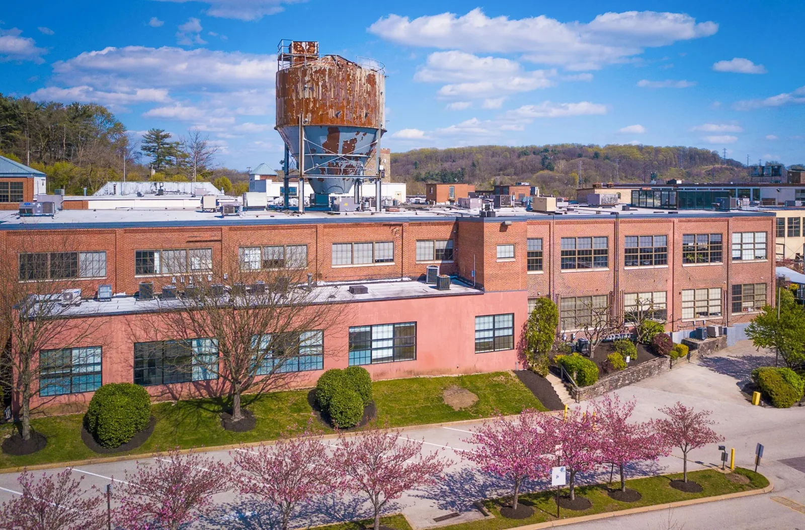 Multi-Site Commercial Roof Programs in Fayetteville, AR