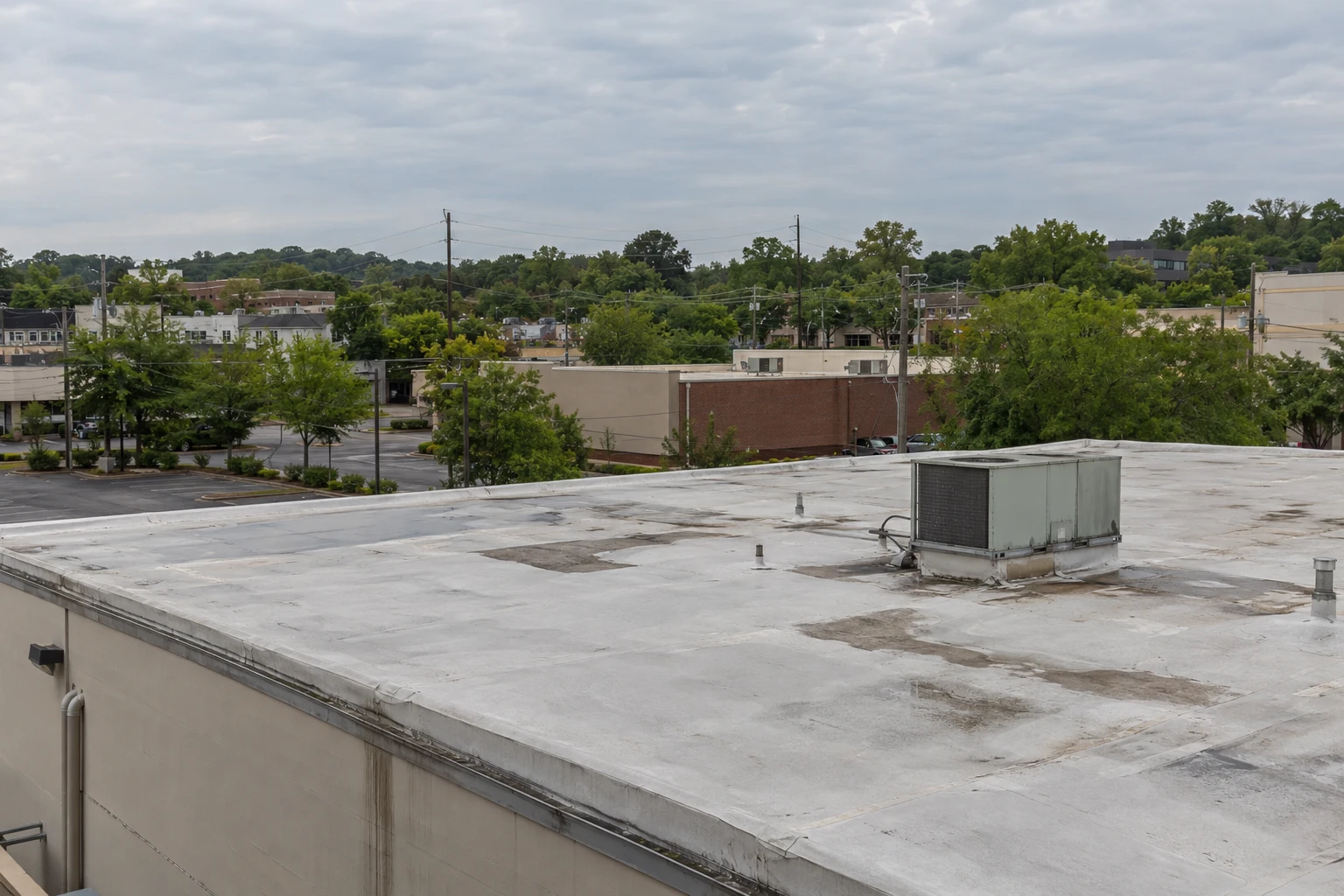 Commercial Roofing in Uptown Fayetteville, AR Commercial Roofing in Uptown Fayetteville, AR